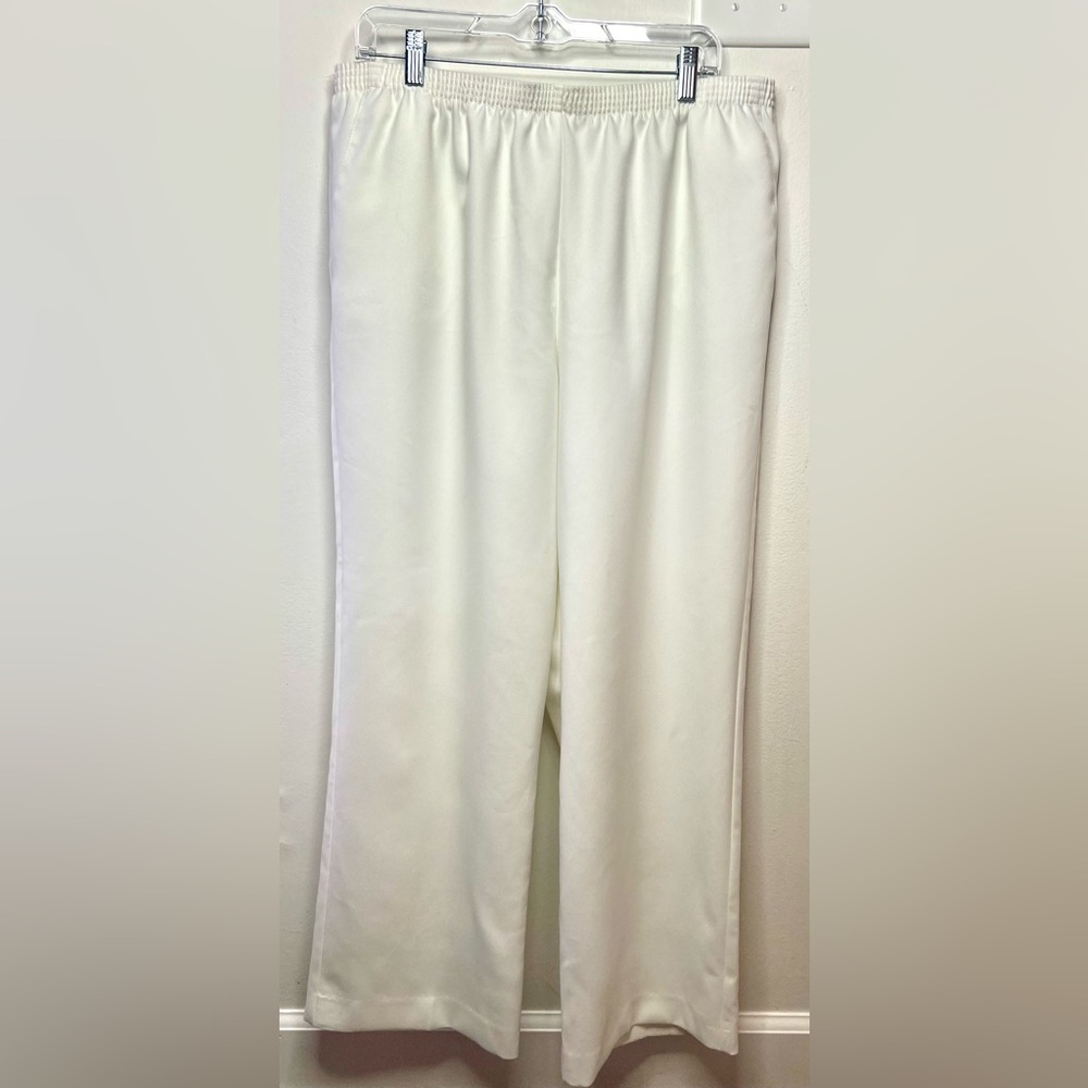 Alfred Dunner Straight Leg White Trousers-Size 16